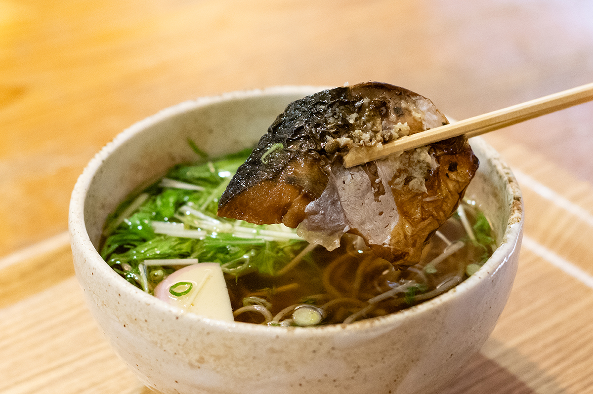 ウッディー京北の鯖そば